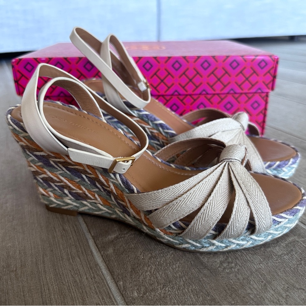 Tory Burch Wedge Espadrille (6.5) NWT.